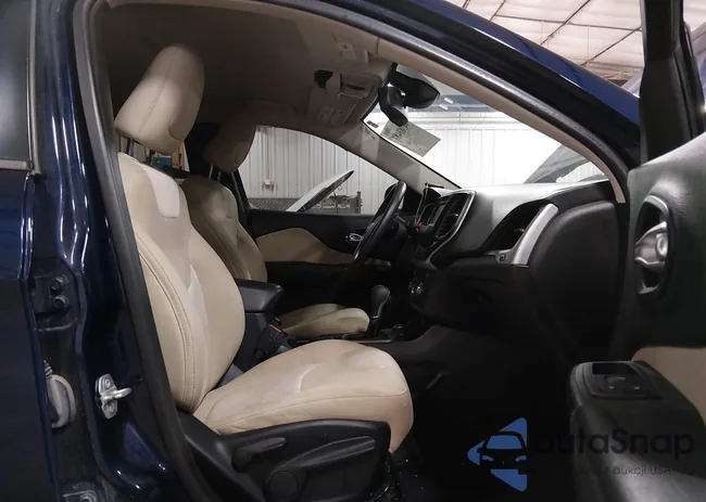 1C4PJMAB1FW773276: 44383487