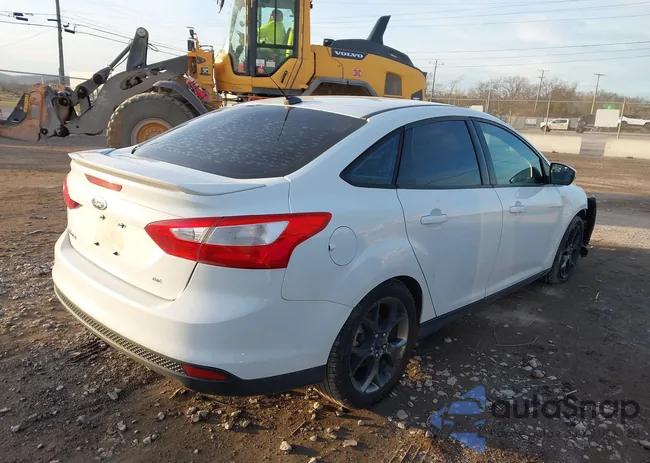 1FADP3F2XEL314564: 44382609