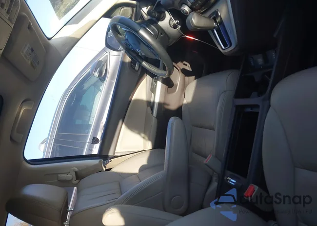 2HKRM3H73EH548115: 44382701