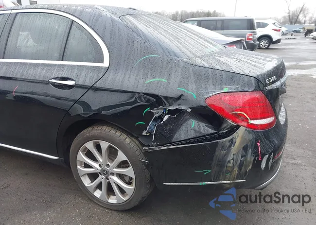 WDDZF4KB1KA548443: 44382771