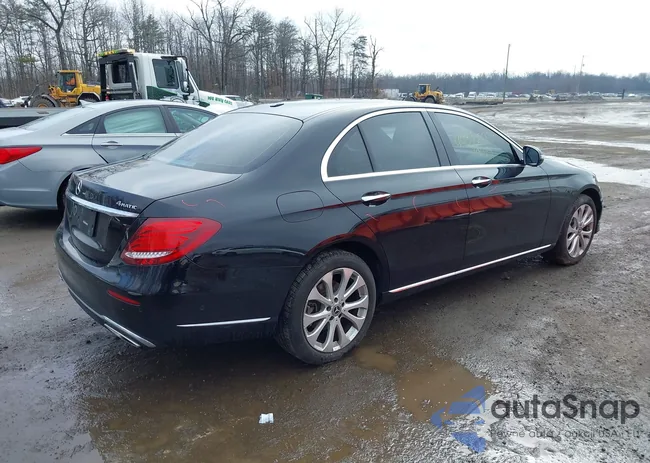 WDDZF4KB1KA548443: 44382771