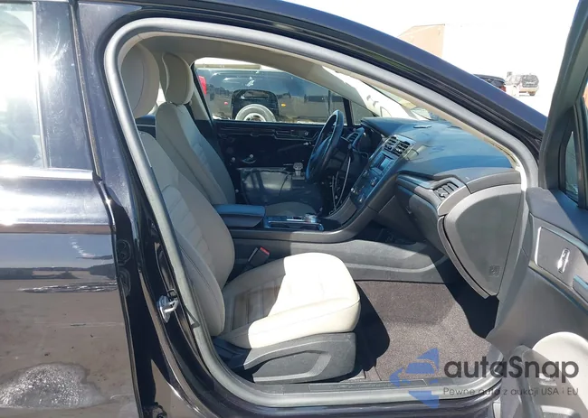 3FA6P0G78KR132618: 44382854