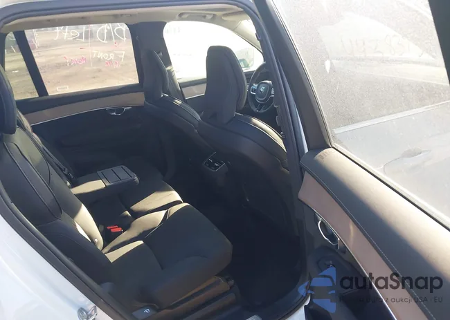 YV4062PB0S1375933: 44383931