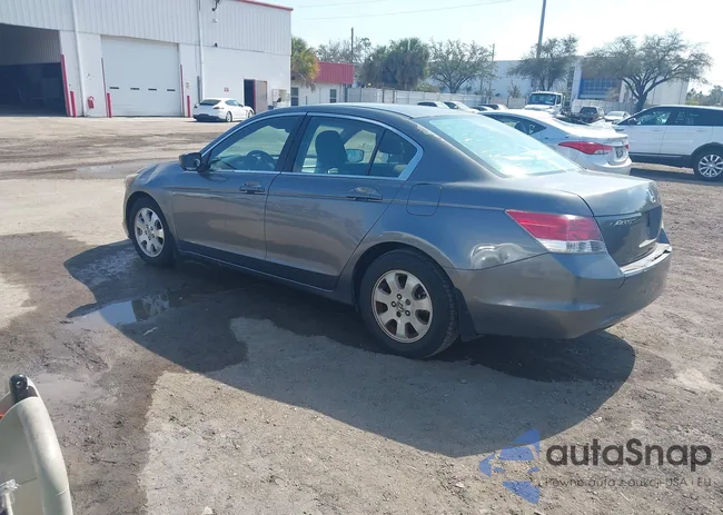 1HGCP2F70AA162829: 44384014