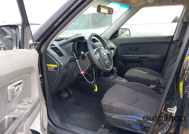 KNDJT2A5XD7513352: 44384054