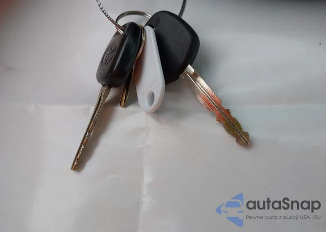 5TFRX5GN4HX082061: 44384078