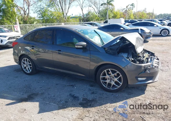 1FADP3F23FL306243: 44384096