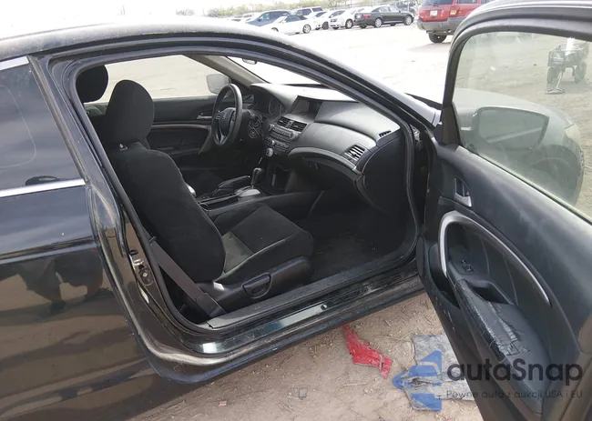 1HGCS12748A002607: 44384151