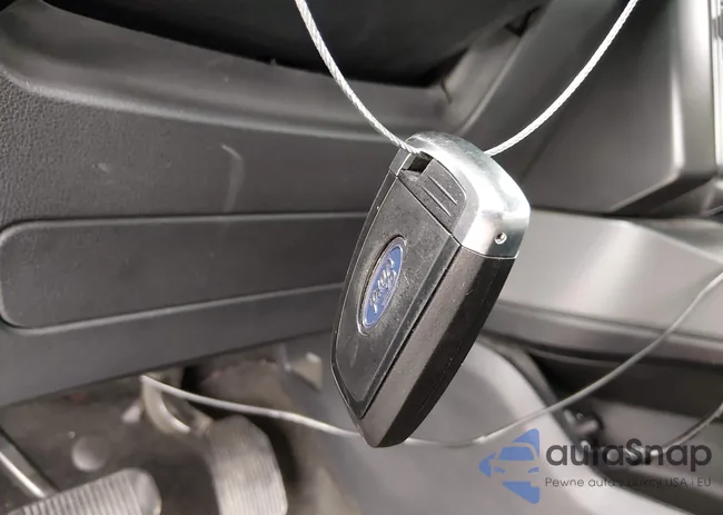 1FT6W1EV3NWG01524: 44384155