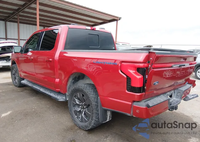 1FT6W1EV3NWG01524: 44384155