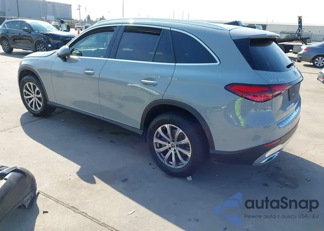 W1NKM4GB9SF394246: 44384251