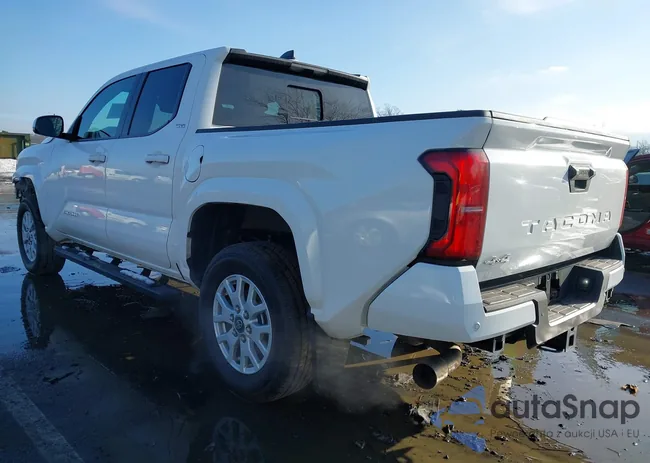 3TMLB5JNXRM008180: 44384308