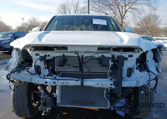 3TMLB5JNXRM008180: 44384308