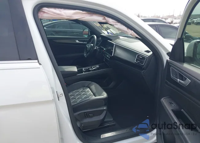 1V2FE2CA8RC249717: 44384331