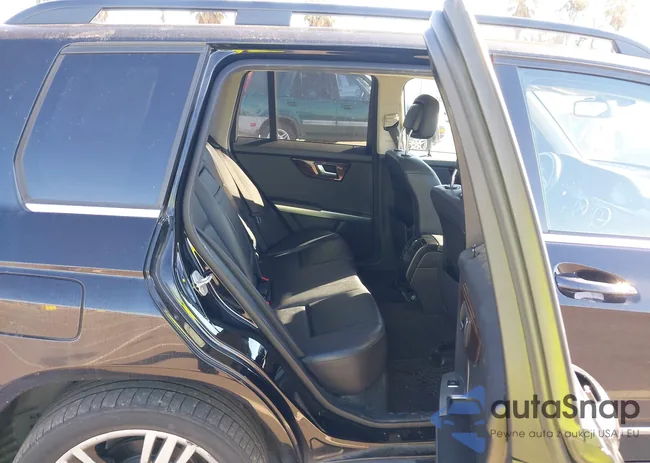 WDCGG8JB6EG203248: 44384345