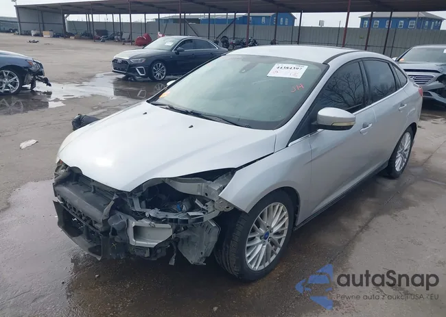 1FAHP3H2XCL391432: 44384397