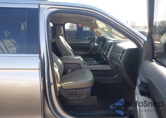 1FMJK1HT5LEA13221: 44384475