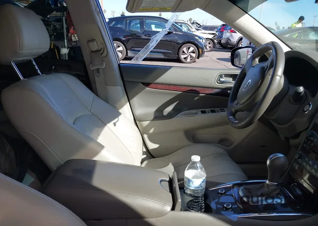 JN1CV6AP6DM713435: 44384478