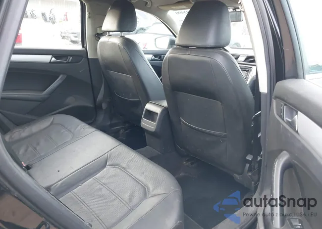 1VWBP7A39CC106551: 44383490