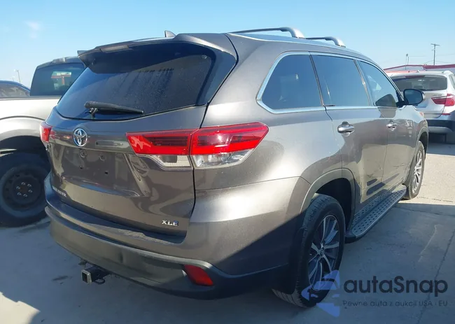 5TDKZRFH6HS213527: 44383557