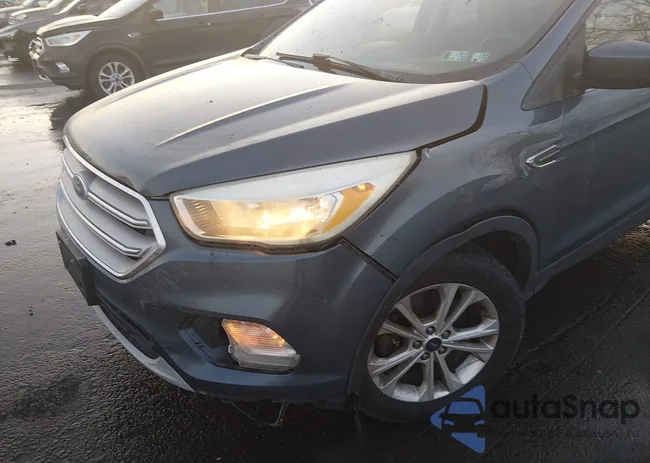 1FMCU9GD9JUB19427: 44383613