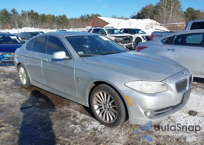 WBAFU7C5XBC877558: 44383686