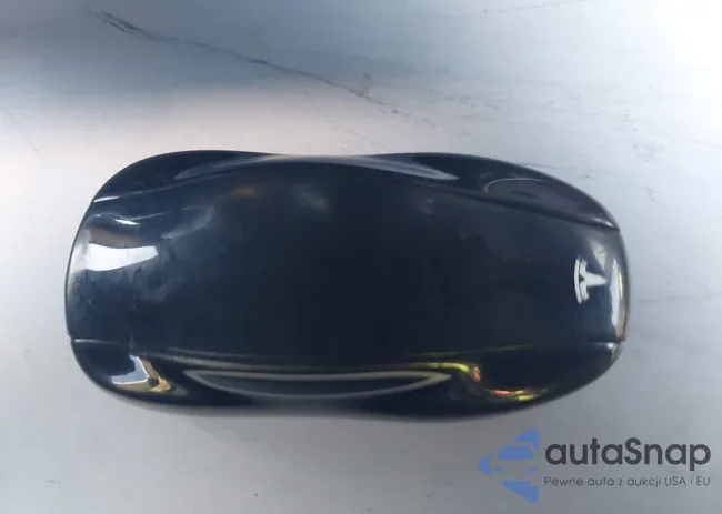 5YJSA1E18HF210565: 44383695