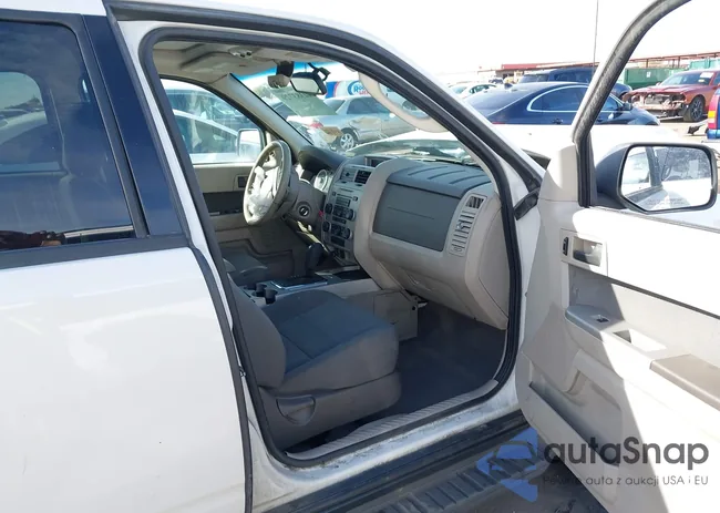 1FMCU03GX9KA37659: 44383729