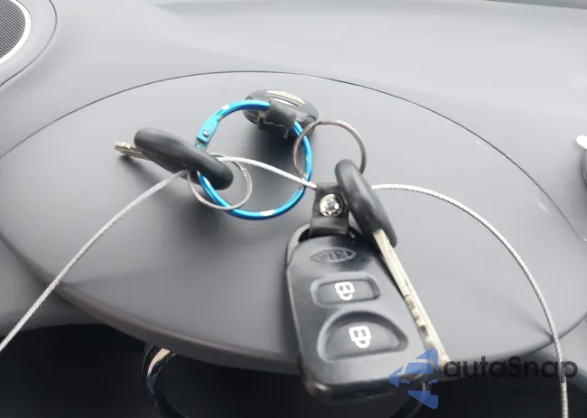 KNDJT2A21A7174658: 44383785