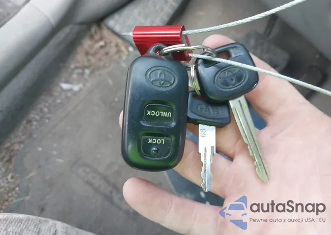 1NXBR32E63Z080342: 44383811