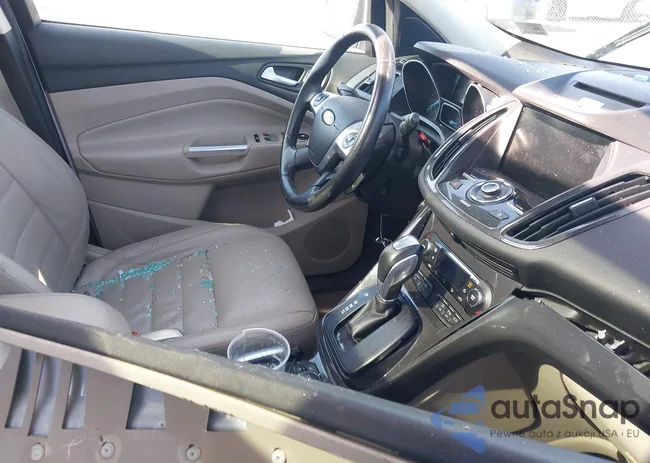 1FMCU0J92EUC50740: 44383835