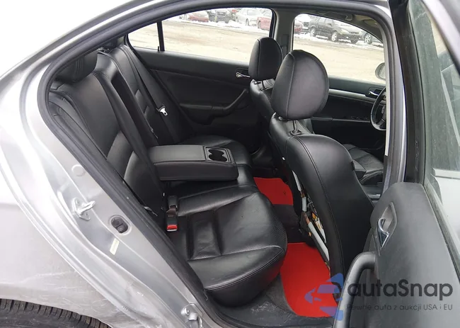 JH4CL96986C015480: 44383849