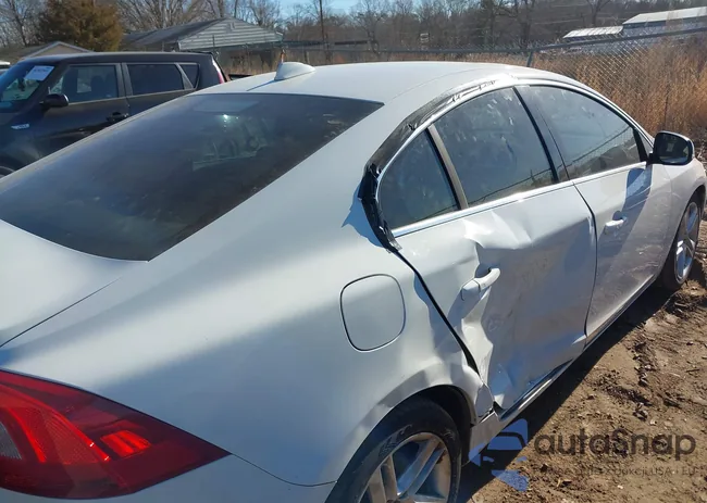 YV1902FH7E2274320: 44383856