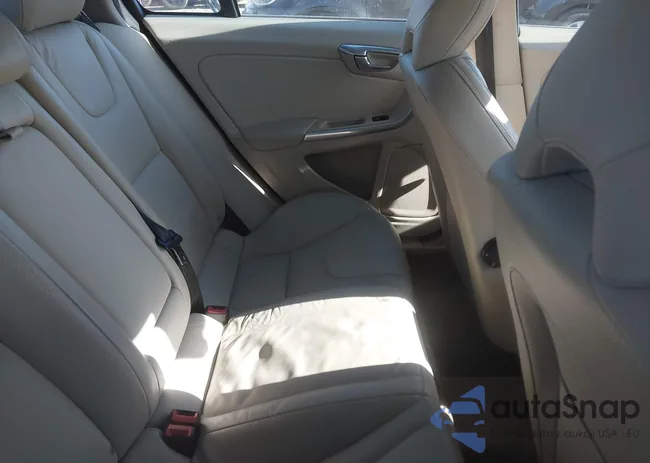 YV1902FH7E2274320: 44383856