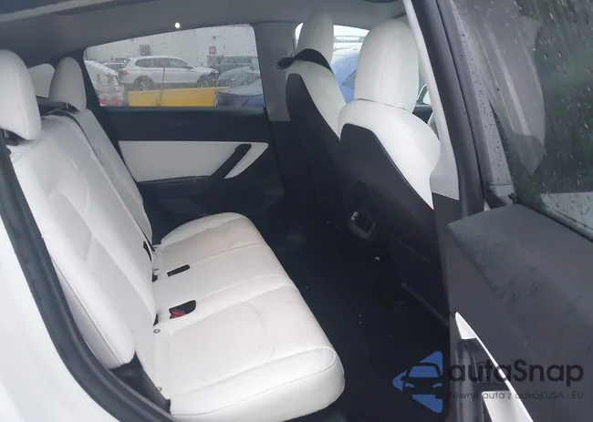 5YJYGDEE5MF201460: 44384961