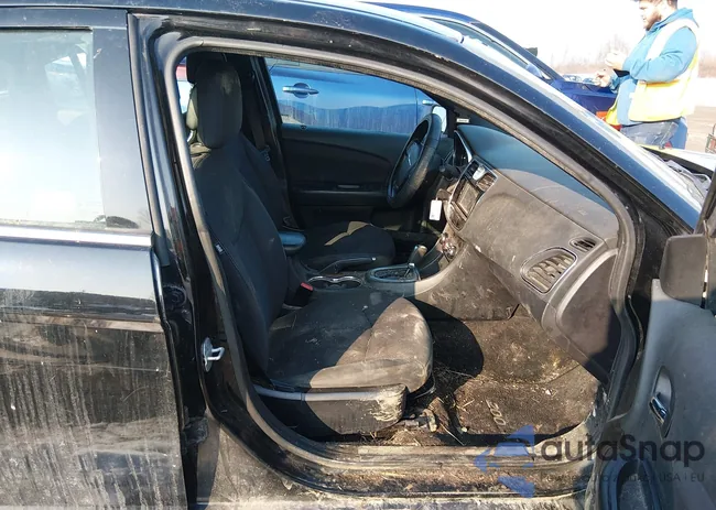 1C3CCBAB6EN141332: 44384963