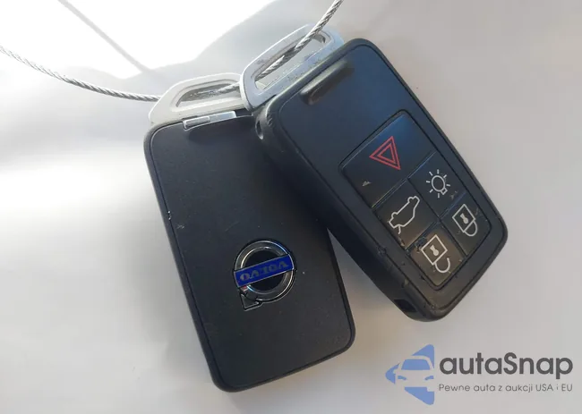 YV4902NKXF1225524: 44384988