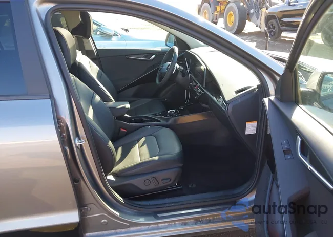 KNDCT3L16R5109931: 44385002