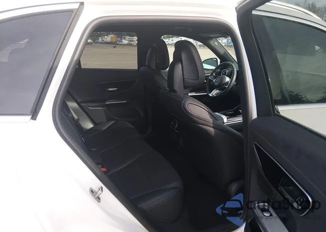 W1NKM4HBXRF228570: 44385036