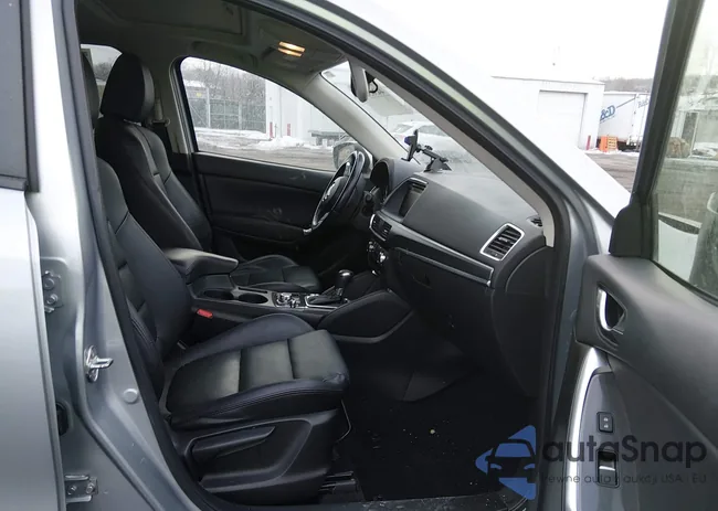 JM3KE4DY8G0606763: 44385092