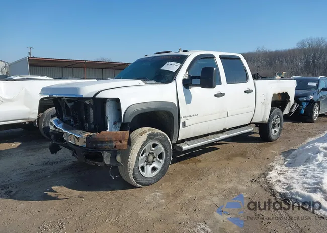 1GCHK23668F118281: 44385100