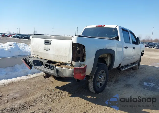 1GCHK23668F118281: 44385100