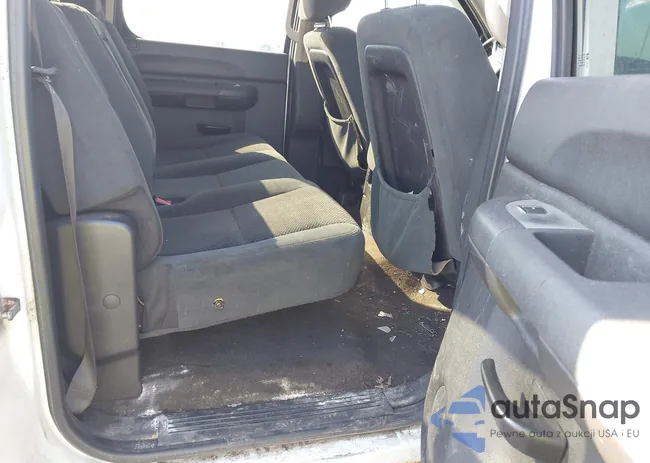 1GCHK23668F118281: 44385100