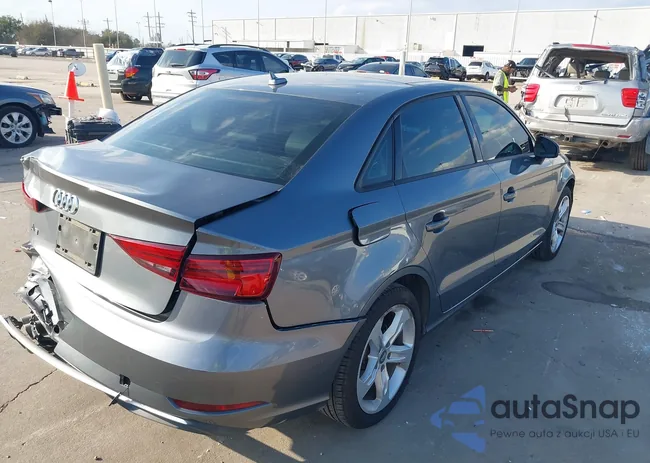 WAUAUGFF8J1053440: 44385190