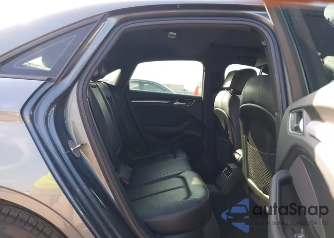 WAUAUGFF8J1053440: 44385190