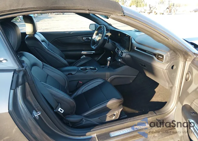 1FAGP8UH1S5124203: 44385244