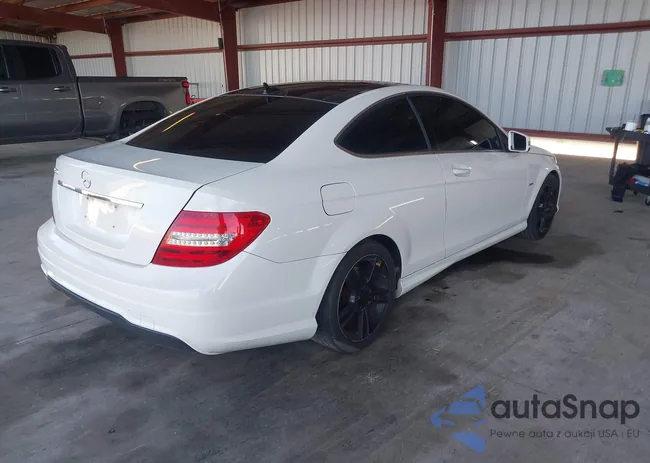 WDDGJ4HB4CF775711: 44385280