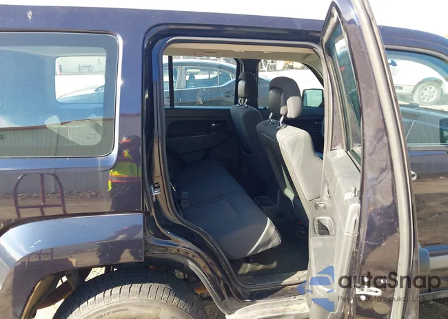 1J4PN2GK7BW538854: 44385295