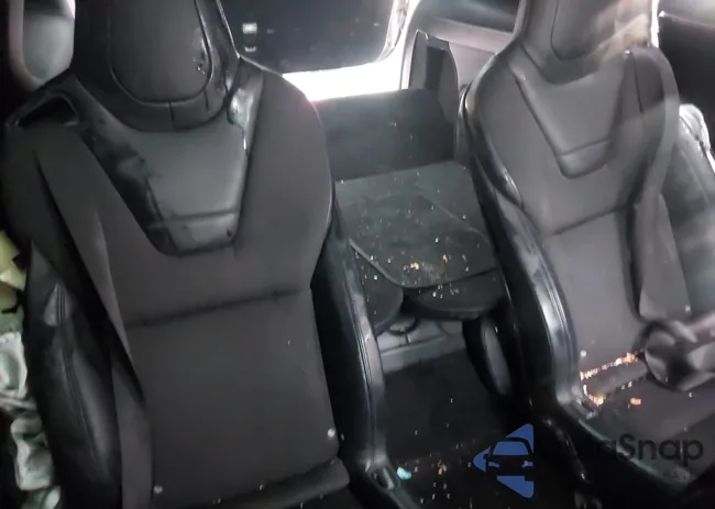 5YJXCBE28GF017426: 44385331