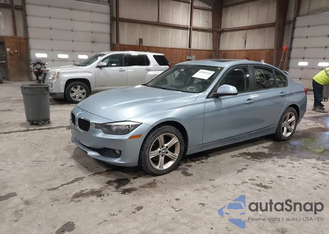 WBA3B5G52FNS13983: 44385345